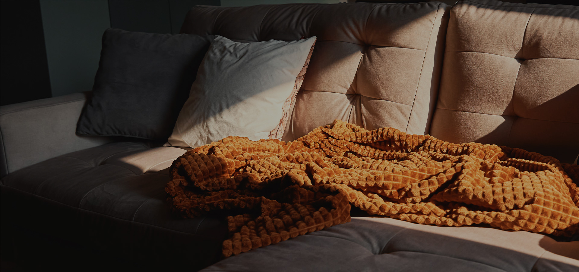 Shaoxing DingYi Textile Co., Ltd.