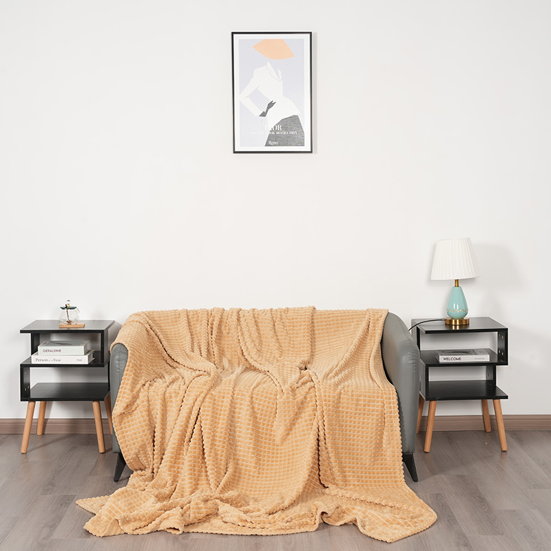 Manta de franela con borde plegado